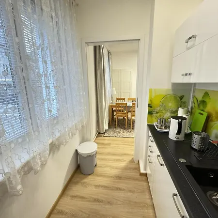 Centre, Cozy 1 Maja St. Διαμέρισμα *